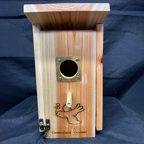 Bluebird House – Engraved “Thank You Jesus”